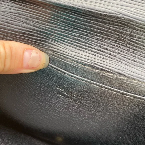 Authentic Louis Vuitton Epi Leather Art Deco mini crossbody bag black - Picture 7 of 13